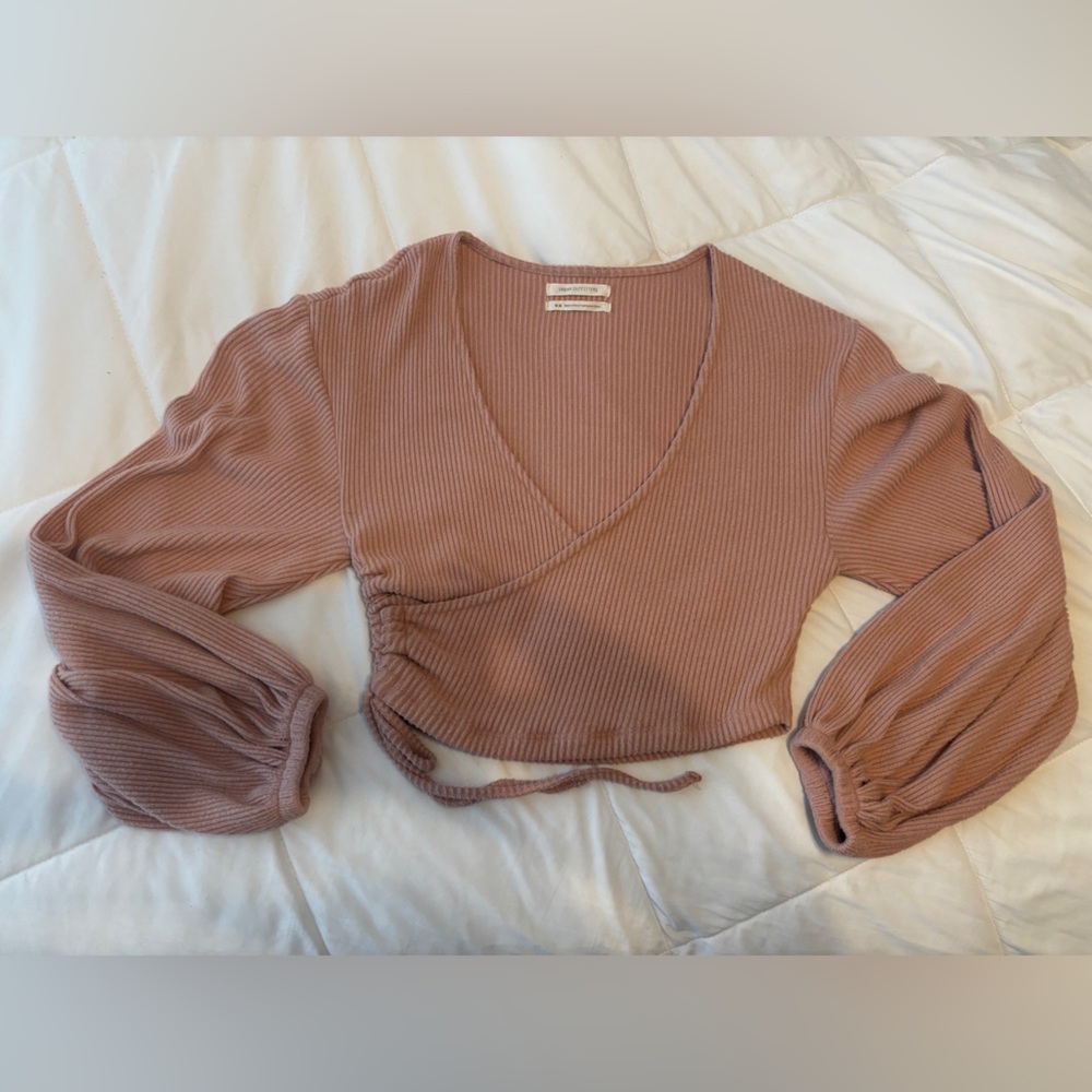 Urban Outfitters soft dusty pink, v-neck, faux wrap, ribbed crop top, M